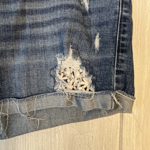 Hollister Midi Short Longest Length Medium Wash Distressed Cut Off Shorts SZ 27 - Picture 4 of 7